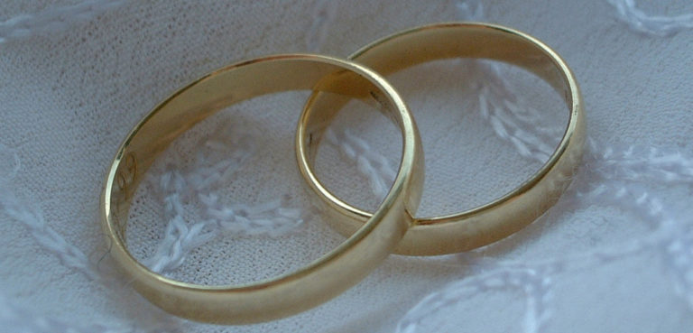 how-does-marriage-affect-your-taxes-r-a